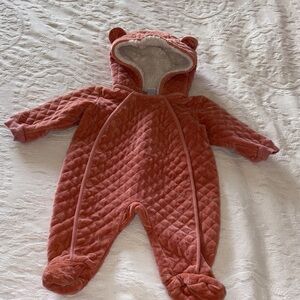 Beautiful Quilted Hooded Baby One Piece by Nordstrom Pink Desert Dottie
